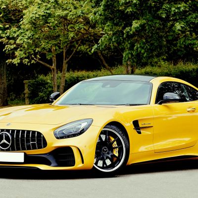 mercedes-giallo-2365572